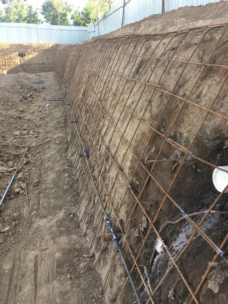 石家庄桥西区边坡加固